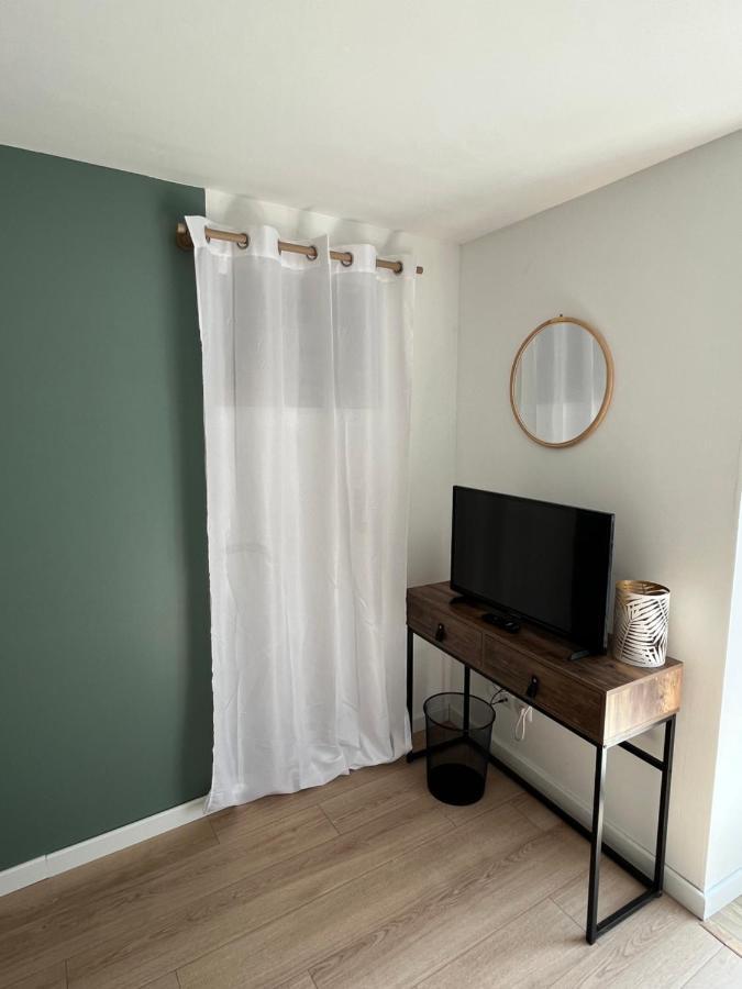 Le Central : Appartement Cosy Et Calme Saint-Germain-de-Joux Luaran gambar